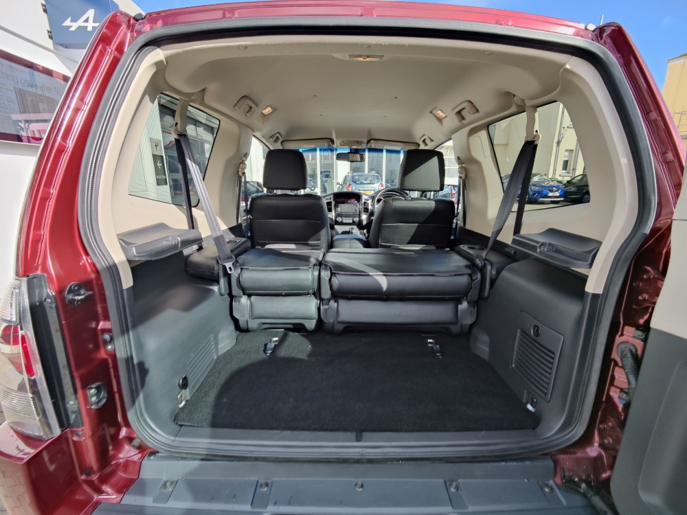 2018 Mitsubishi Shogun Barbarian 3.2 DI-DC 187 BHP SWB 4x4 Automatic 5 Door SUV
