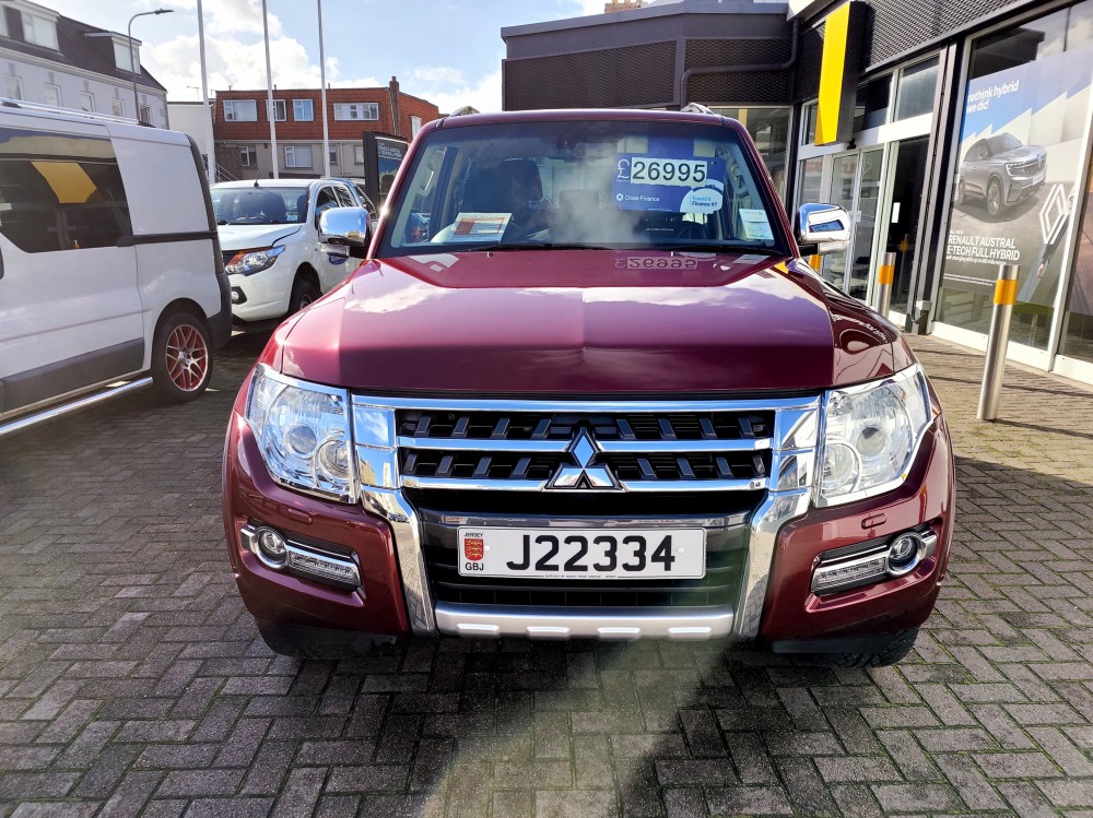 2018 Mitsubishi Shogun Barbarian 3.2 DI-DC 187 BHP SWB 4x4 Automatic 5 Door SUV