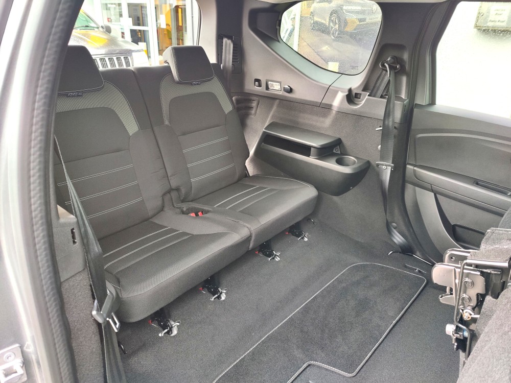 2023 Dacia Jogger Expression Hybrid 140 BHP Automatic 7-Seater 5 Door MPV