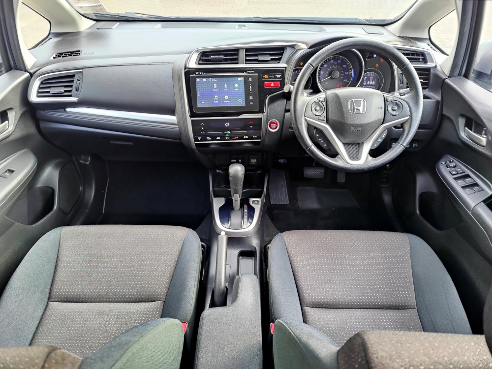J30465 2017 Honda Jazz EX 1.3 i-VTEC 102 PS Automatic 5 Door Hatch