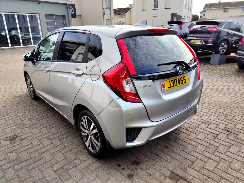 J30465 2017 Honda Jazz EX 1.3 i-VTEC 102 PS Automatic 5 Door Hatch