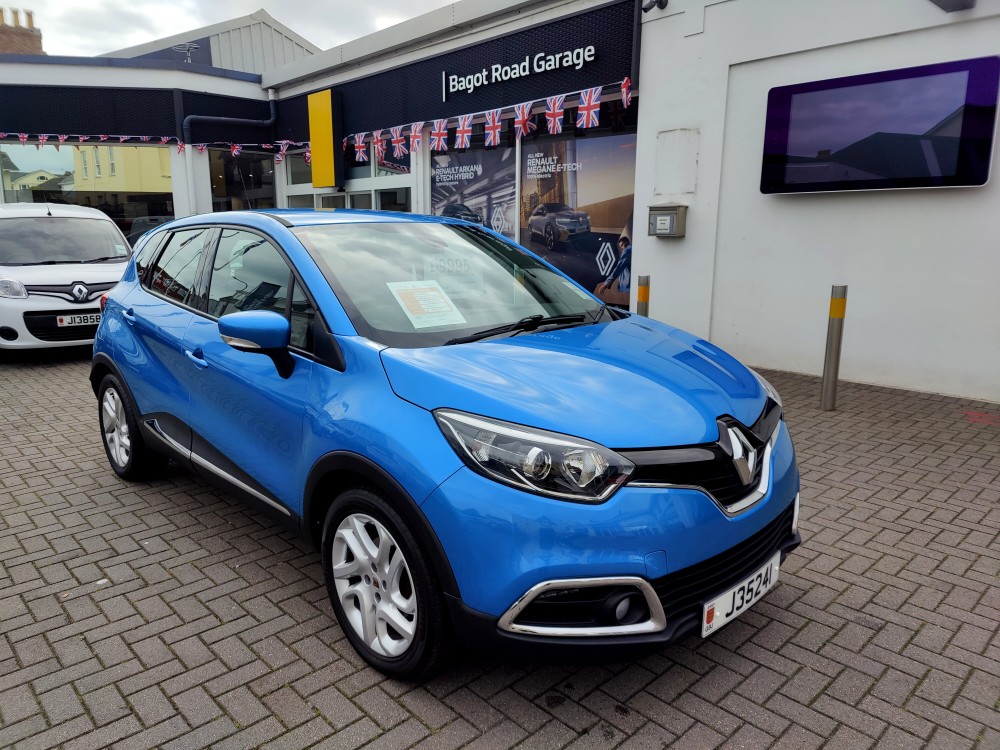 2014 Renault Captur Dynamique Media Nav dCI 90 BHP EDC Automatic 5 Door Urban Crossover