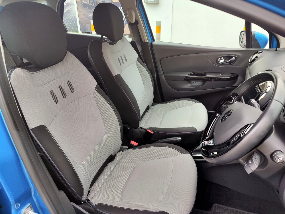 2014 Renault Captur Dynamique Media Nav dCI 90 BHP EDC Automatic 5 Door Urban Crossover