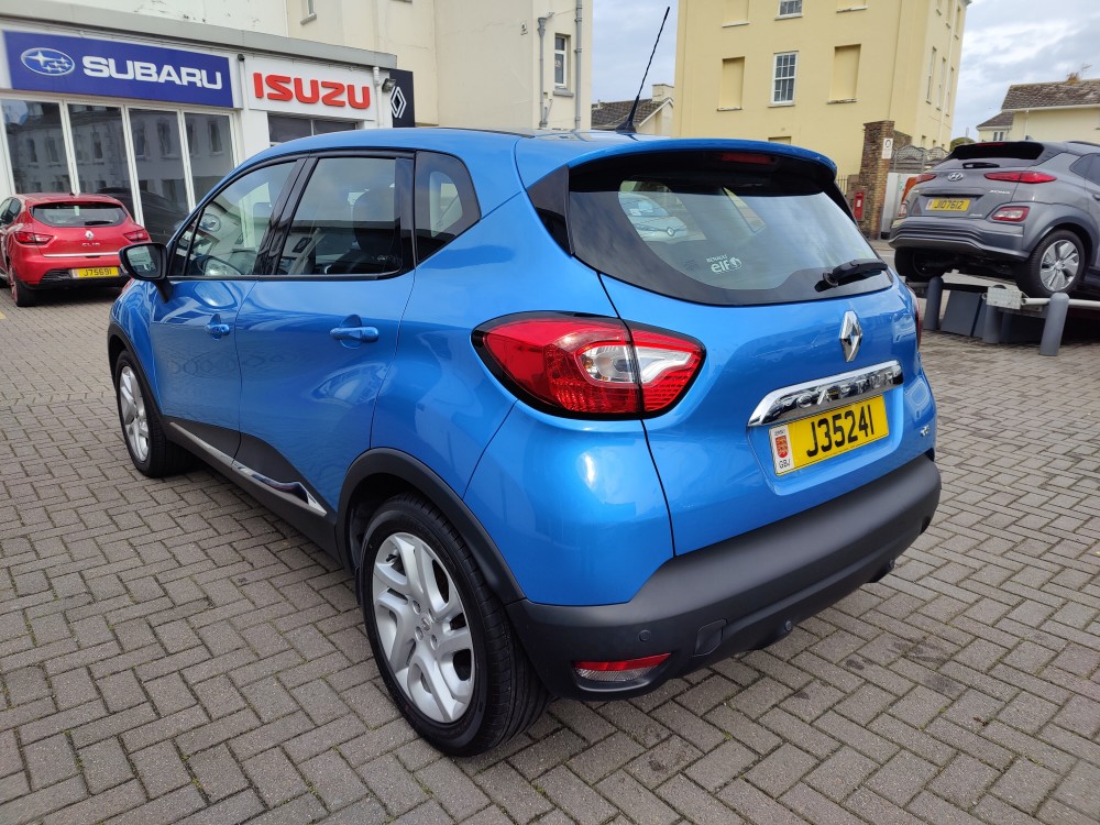 2014 Renault Captur Dynamique Media Nav dCI 90 BHP EDC Automatic 5 Door Urban Crossover
