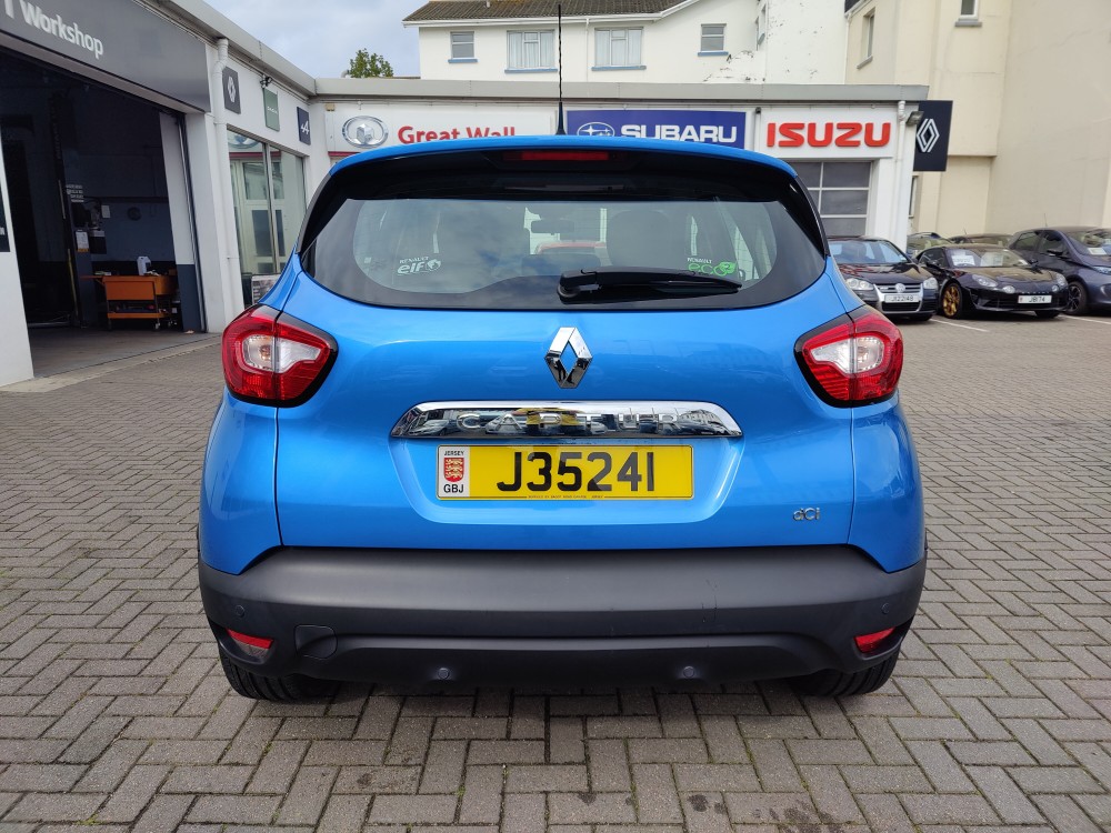 2014 Renault Captur Dynamique Media Nav dCI 90 BHP EDC Automatic 5 Door Urban Crossover