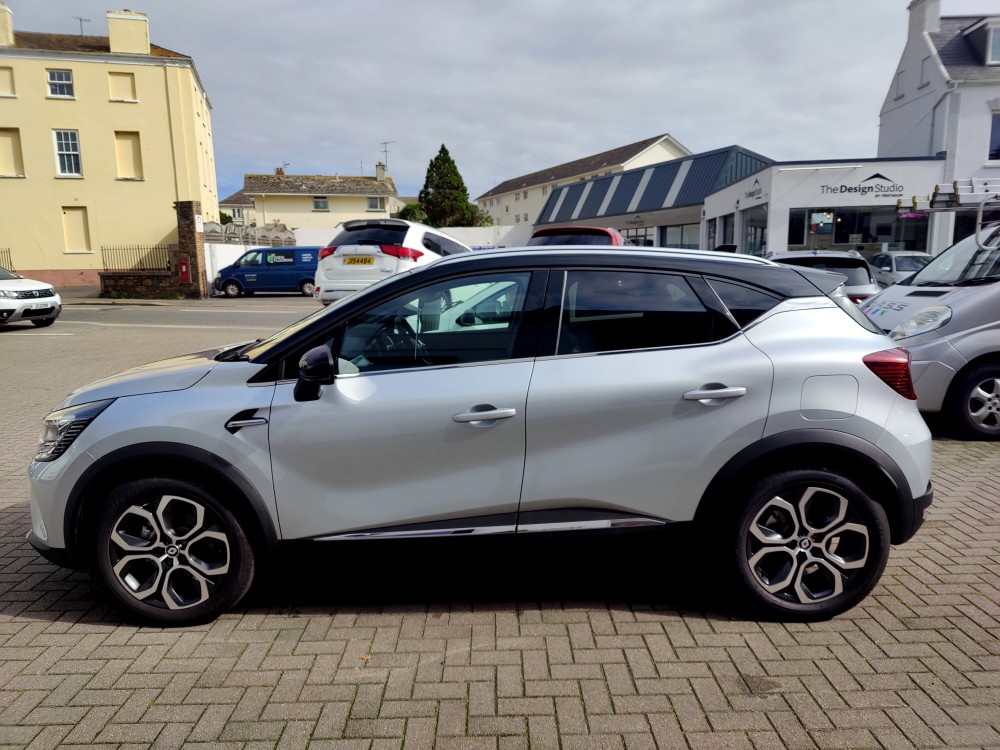 2023 Renault Captur E-Tech Techno 160 BHP PHEV Automatic 5 Door SUV