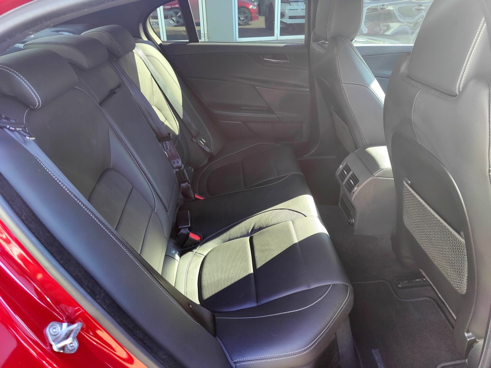 2018 Jaguar XE R Sport 2.0 250 BHP Automatic 4 Door Saloon