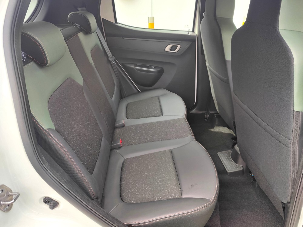 2025 Dacia Spring Extreme 65hp 100 % Electric Automatic 5 Door Hatch
