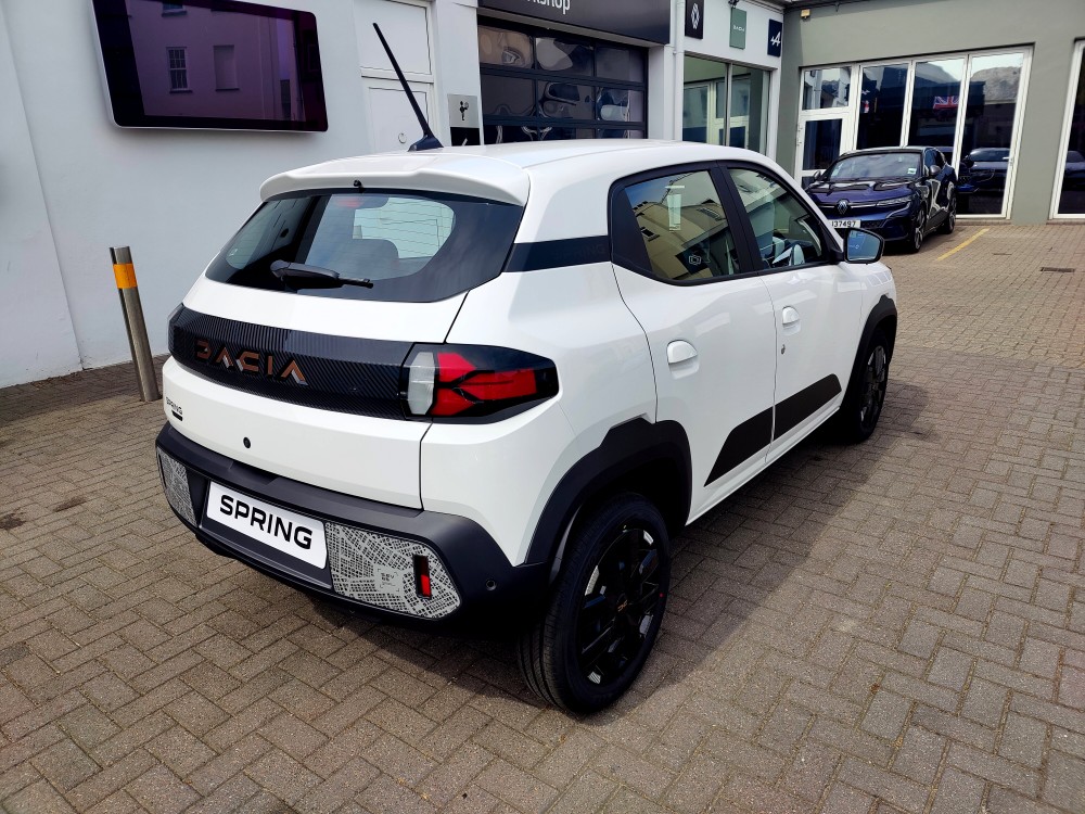 2025 Dacia Spring Extreme 65hp 100 % Electric Automatic 5 Door Hatch